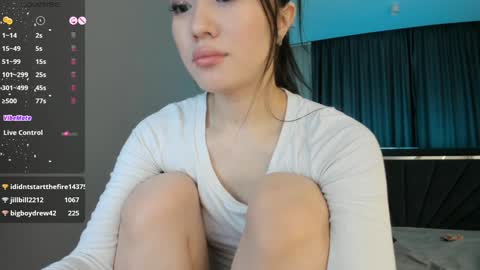 Lisaa online show from 01.21.25