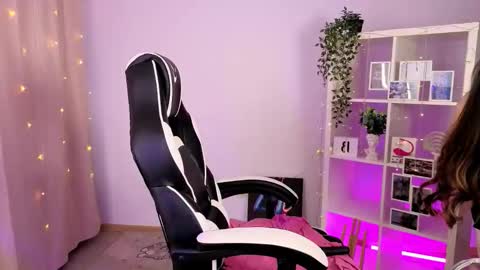 melissagray_ online show from 10.04.25