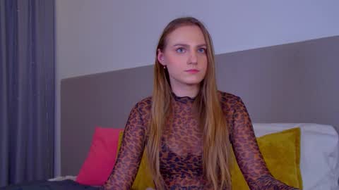 Snapshot of melissamelrey chatting on 02.09.25 MelissaBerry online show from 02.09.25