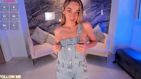 Snapshot of melissamoore_ chatting on 02.19.25 Call me Meli online show from 02.19.25