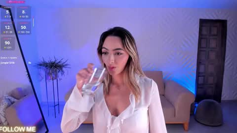 Snapshot of melissamoore_ chatting on 09.27.25 Call me Meli online show from 09.27.25