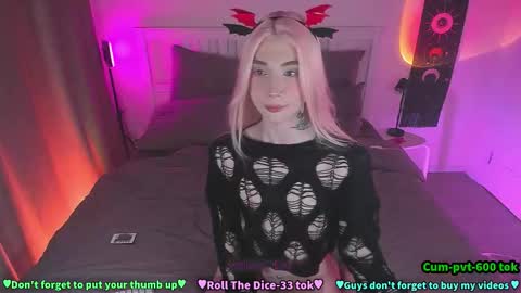 Melissa or abbreviated Mel or Lis online show from 10.23.25