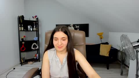melissawiliam online show from 12.17.24
