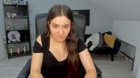 melissawiliam online show from 10.15.25