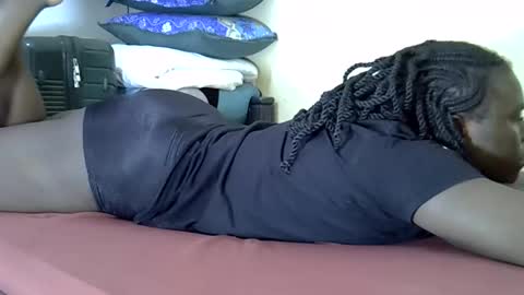 mellanine_ebony online show from 06.07.26