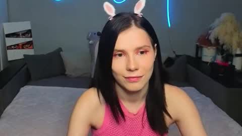 mellhyees online show from 02.06.26