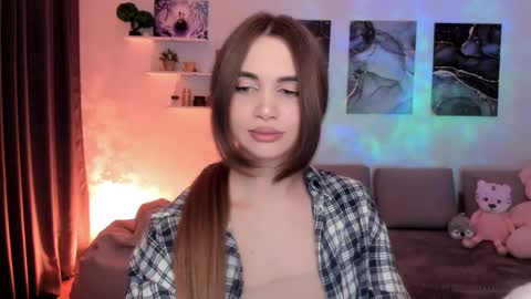 Tessa online show from 04.08.26