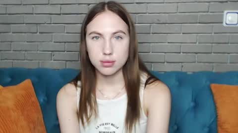 mellingi online show from 09.15.25