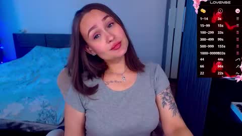 Mel online show from 10.17.25