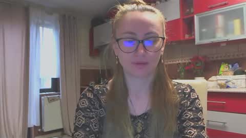 Melly online show from 02.07.25