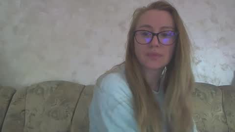 Melly online show from 02.18.25