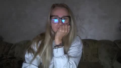 Melly online show from 10.06.25