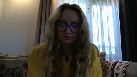 Melly online show from 10.31.25