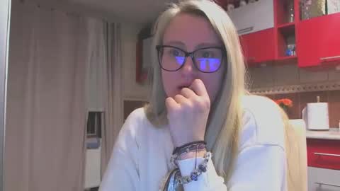 Melly online show from 02.06.26