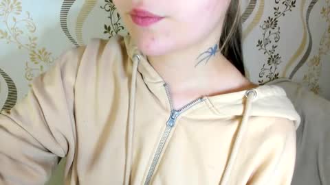 MelMooon online show from 09.28.25