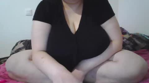 melobigboobs online show from 12.26.24