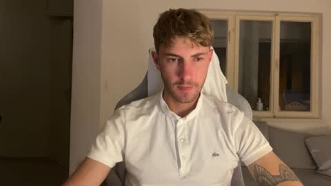 Snapshot of melodicass chatting on 09.17.25 Melodicass online show from 09.17.25