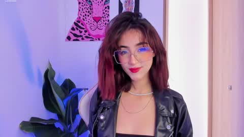 Snapshot of melodie_roy chatting on 01.31.25 Melodie Roy 999 online show from 01.31.25