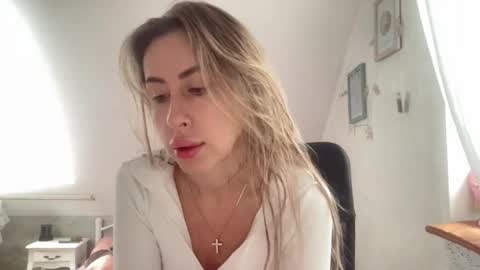 Melodie online show from 10.02.25