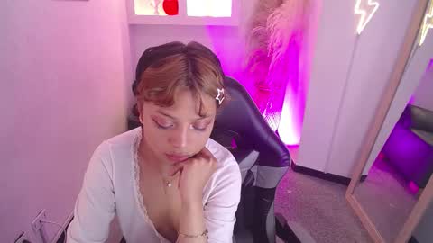 Snapshot of melody701583as chatting on 02.13.26 melody701583as online show from 02.13.26