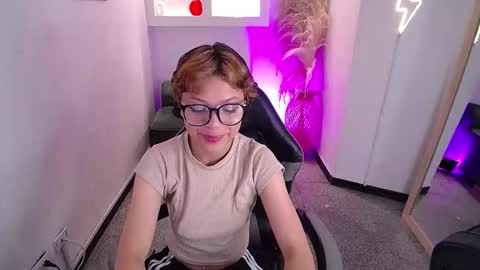 Snapshot of melody701583as chatting on 02.21.26 melody701583as online show from 02.21.26
