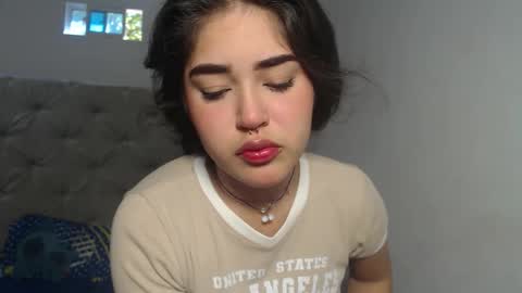 melody phillips online show from 11.05.25