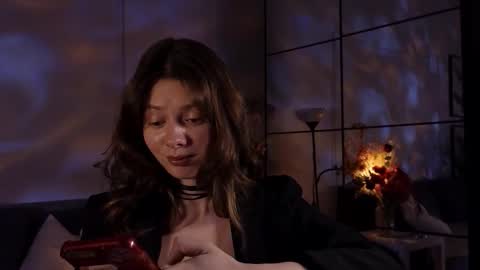 melody  online show from 12.04.25