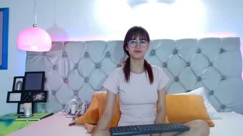 Luisa Castro online show from 01.03.25