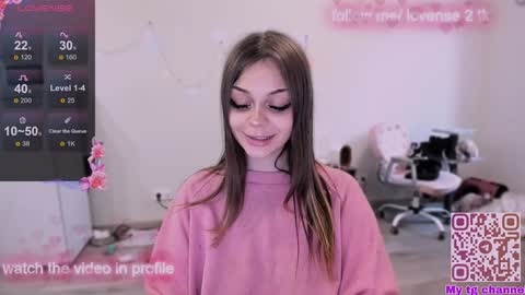 Snapshot of melonipinkbb chatting on 12.08.24 MELONI online show from 12.08.24