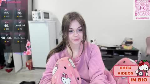 Snapshot of melonipinkbb chatting on 01.01.25 MELONI online show from 01.01.25