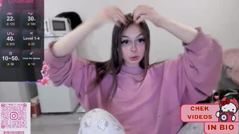 Snapshot of melonipinkbb chatting on 02.19.25 MELONI online show from 02.19.25