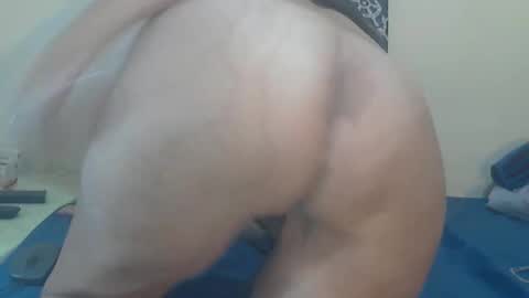 Snapshot of melsweet chatting on 05.25.26 LadyBruna online show from 05.25.26