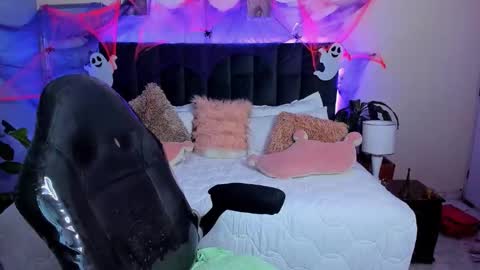 MELY online show from 10.08.25