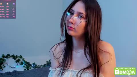 Snapshot of memento_mary chatting on 02.09.25 The princess of your dreams online show from 02.09.25