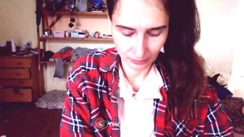 Snapshot of memorningdew chatting on 10.12.25 Yummygirl online show from 10.12.25