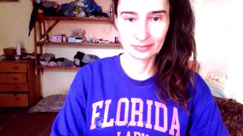 Snapshot of memorningdew chatting on 10.26.25 Yummygirl online show from 10.26.25