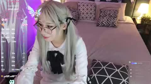 Snapshot of meomeee chatting on 09.20.25 Meo online show from 09.20.25