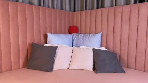 Snapshot of meow_mellie chatting on 03.07.25 meow_mellie online show from 03.07.25