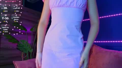 Snapshot of meow_mellie chatting on 10.18.25 meow_mellie online show from 10.18.25