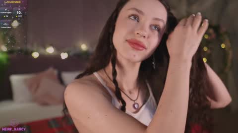 Snapshot of meow_nancy chatting on 12.22.24 Heeyyooo Im Nans Subscribe to me I will be glad online show from 12.22.24