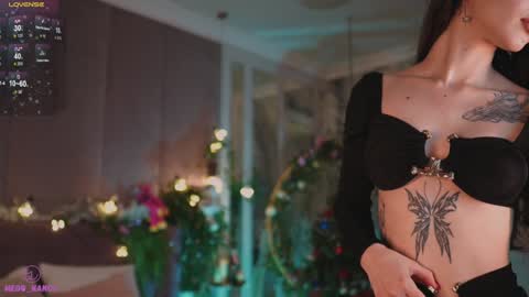 Snapshot of meow_nancy chatting on 01.06.25 Heeyyooo Im Nans Subscribe to me I will be glad online show from 01.06.25