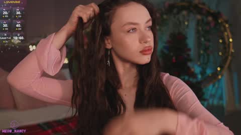 Snapshot of meow_nancy chatting on 01.12.25 Heeyyooo Im Nans Subscribe to me I will be glad online show from 01.12.25