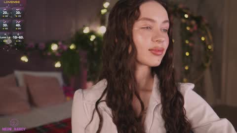 Snapshot of meow_nancy chatting on 01.19.25 Heeyyooo Im Nans Subscribe to me I will be glad online show from 01.19.25