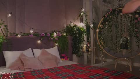 Snapshot of meow_nancy chatting on 02.09.25 Heeyyooo Im Nans Subscribe to me I will be glad online show from 02.09.25