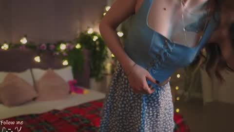 Snapshot of meow_nancy chatting on 02.23.25 Heeyyooo Im Nans Subscribe to me I will be glad online show from 02.23.25