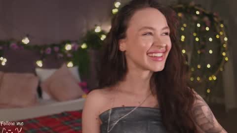 Snapshot of meow_nancy chatting on 02.28.25 Heeyyooo Im Nans Subscribe to me I will be glad online show from 02.28.25