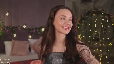 Snapshot of meow_nancy chatting on 02.28.25 Heeyyooo Im Nans Subscribe to me I will be glad online show from 02.28.25