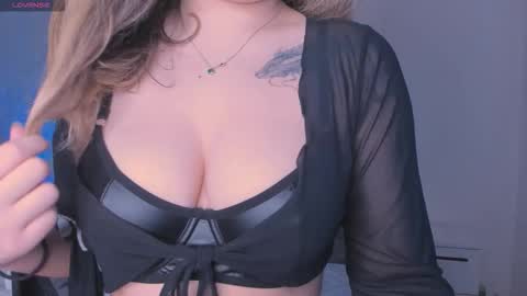 Snapshot of meow_rinnie chatting on 12.05.25 My links --- online show from 12.05.25