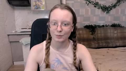 Snapshot of meowcr chatting on 10.02.25 meowcr online show from 10.02.25