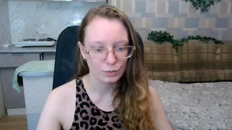 Snapshot of meowcr chatting on 10.25.25 meowcr online show from 10.25.25